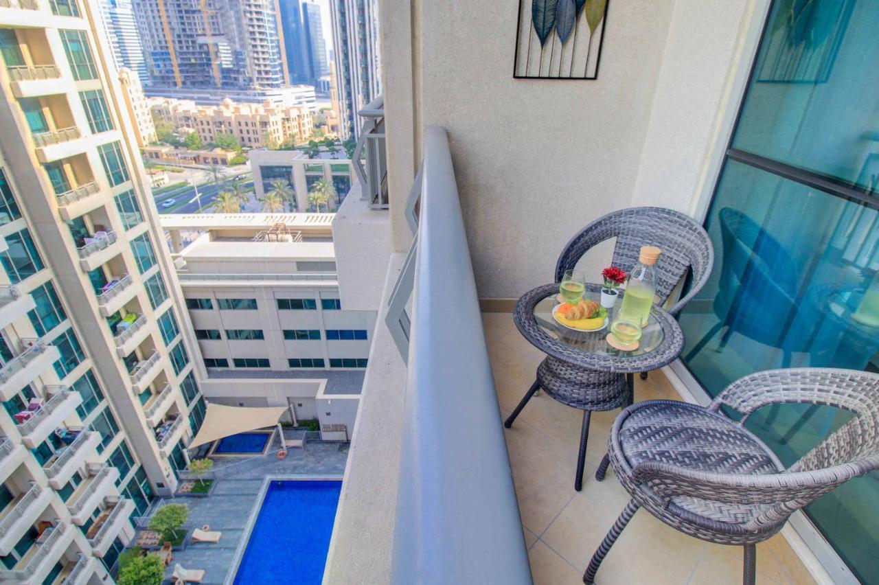 Durrani Homes - Luxurious Studio Near Dubai Mall With Pool View מראה חיצוני תמונה