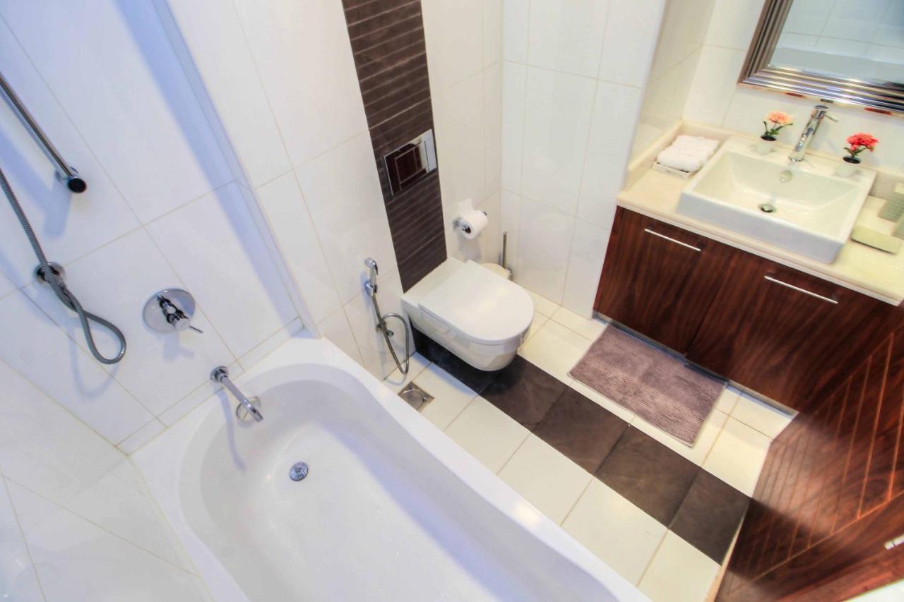 Durrani Homes - Luxurious Studio Near Dubai Mall With Pool View מראה חיצוני תמונה
